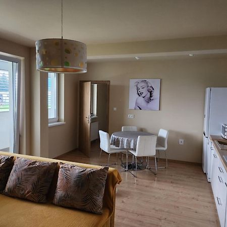 Apartman Greenside ミハロフツェ エクステリア 写真